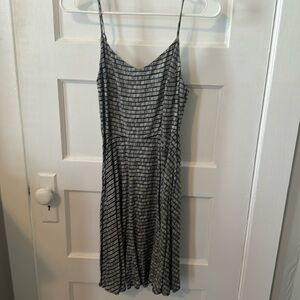 Women’s Dress. Spaghetti straps. Side zipper.